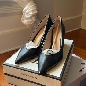 ZARA Black Pointed Heels